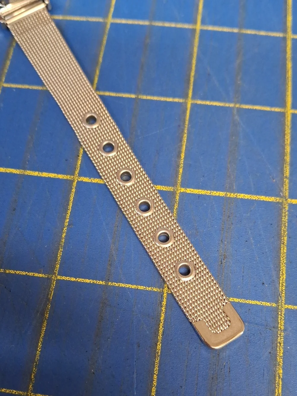 Black Face Silver Tone 8